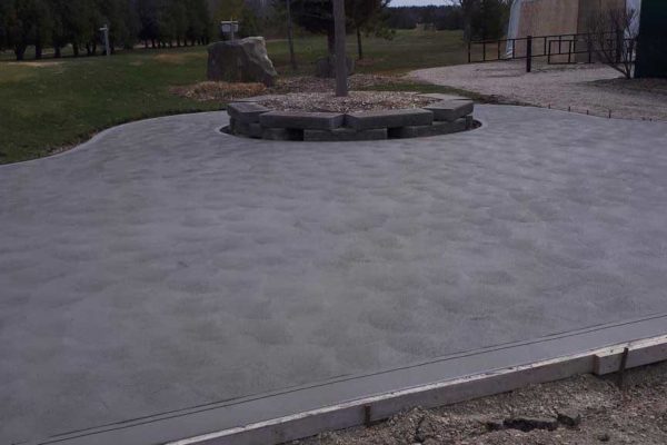 concrete-pad-fan-finish